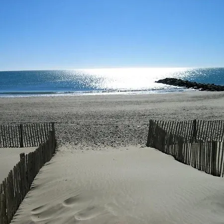 Tropical 2 * Vic-la-Gardiole